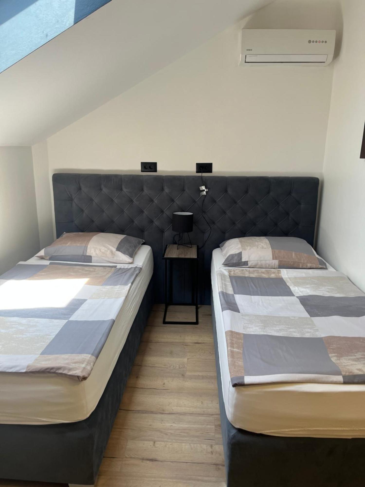 Rooms Lisnic Osijek Ngoại thất bức ảnh